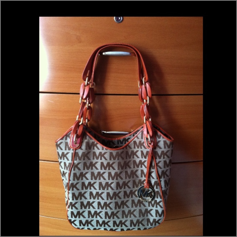 Really Nice Authentic Michael Kors - image 2
